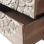 Cassettiera/Tavolino d'appoggio a 3 cassetti, Legno naturale e motivi floreali bianchi