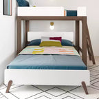 Letto a castello a L con letto singolo sopra matrimoniale e struttura in legno massello